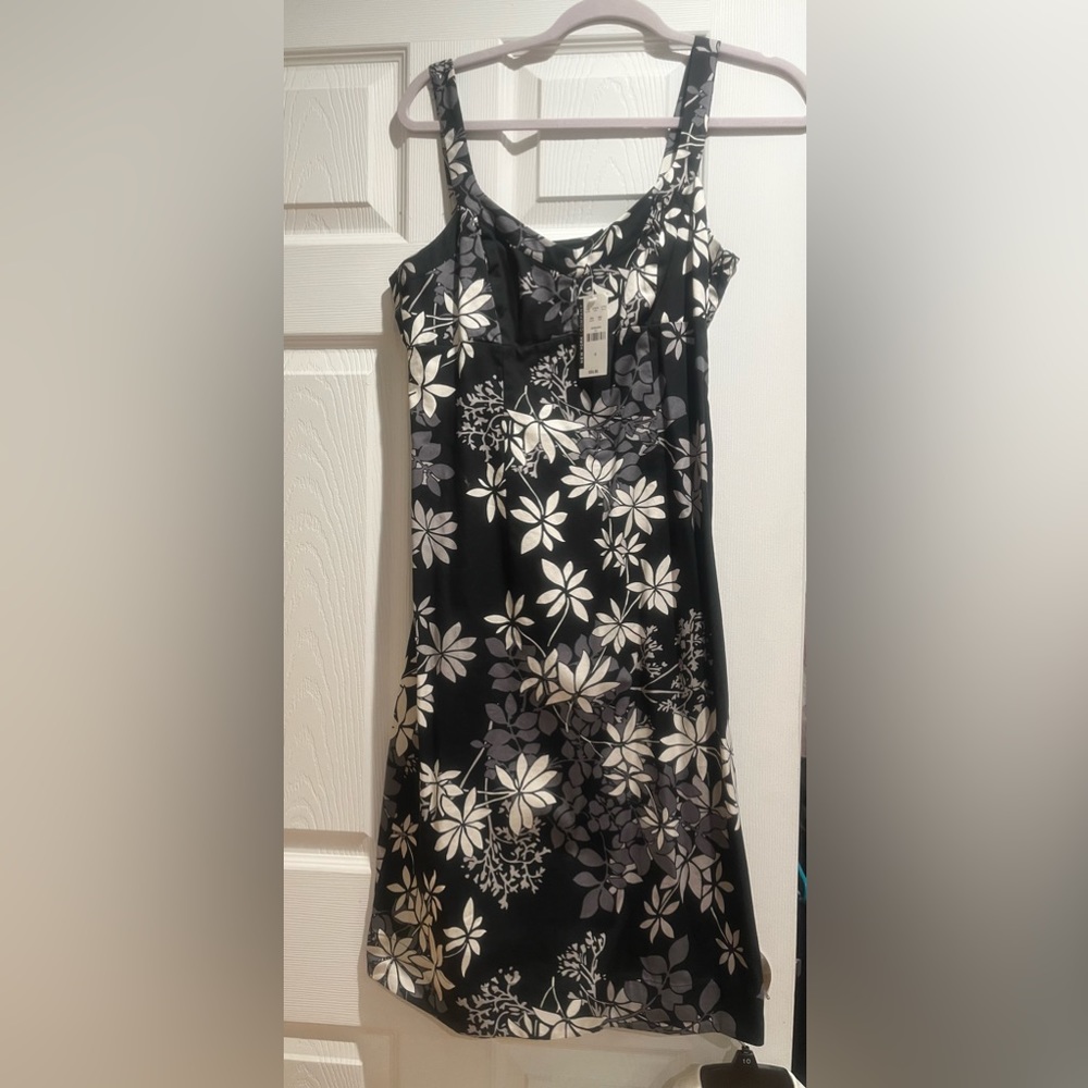 NWT New York and Company dress.  Size 8